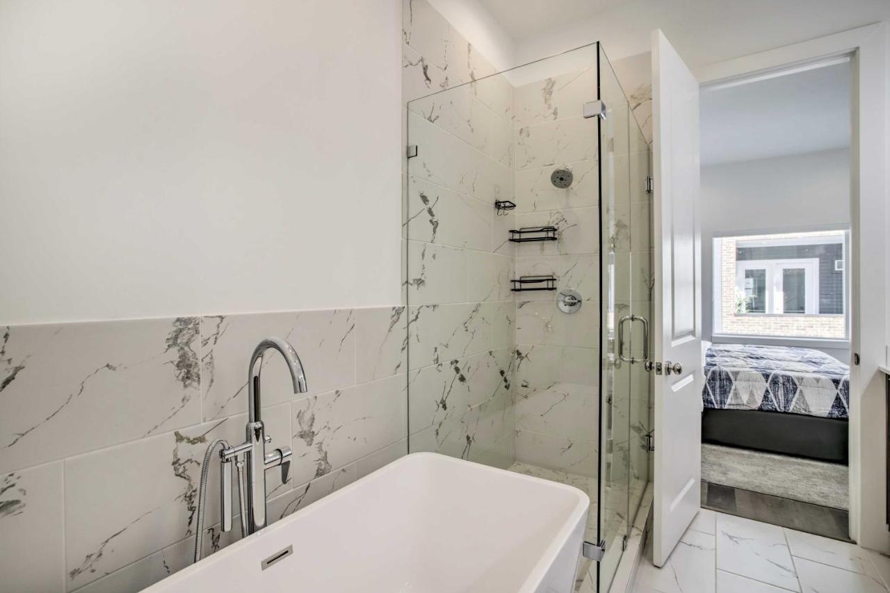 Newly-Built Luxury Galleria Area Townhome! 휴스턴 외부 사진