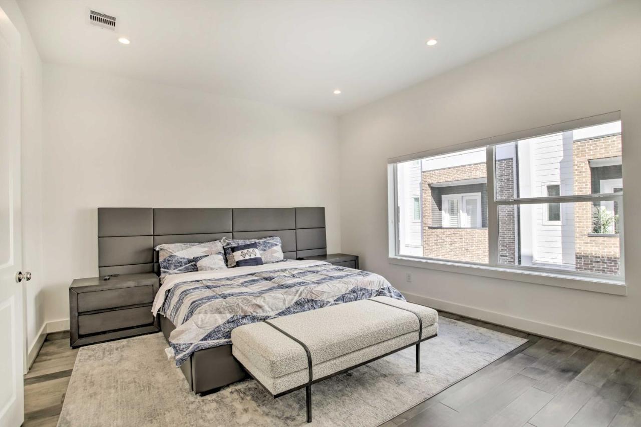 Newly-Built Luxury Galleria Area Townhome! 휴스턴 외부 사진