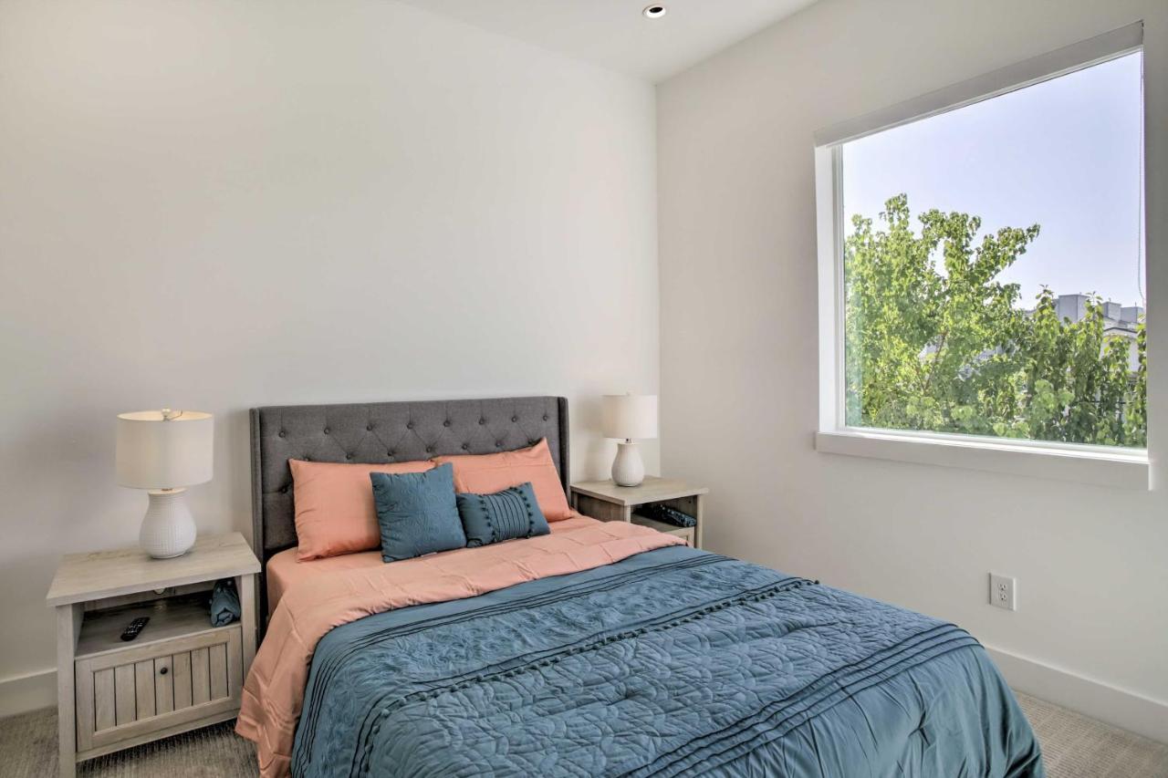 Newly-Built Luxury Galleria Area Townhome! 휴스턴 외부 사진